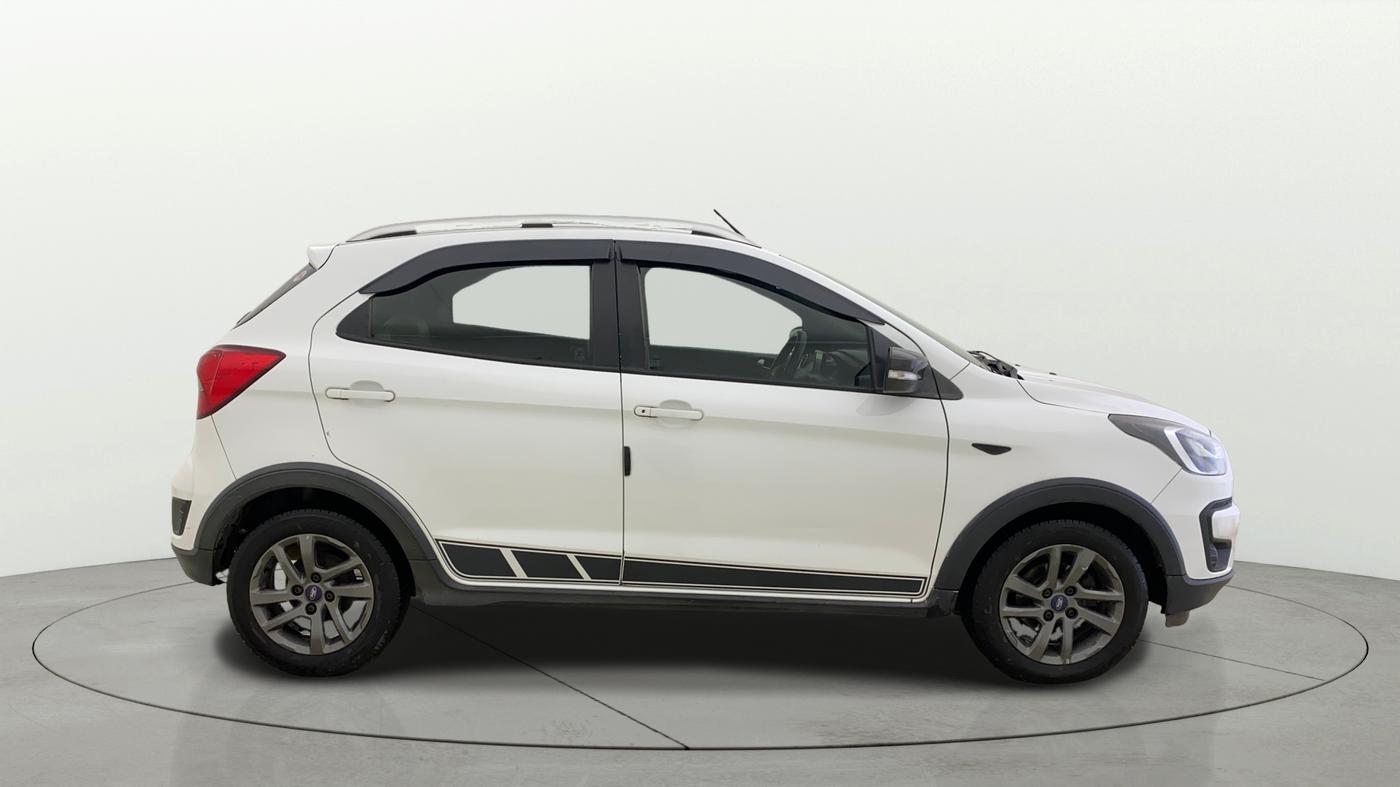 2018 Ford FREESTYLE TITANIUM 1.5 DIESEL, Diesel, Manual, 97,087 km, Right Side View