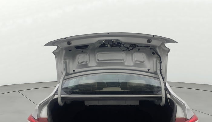 2014 Hyundai Xcent S (O) 1.2, Petrol, Manual, 77,632 km, Boot Door Open