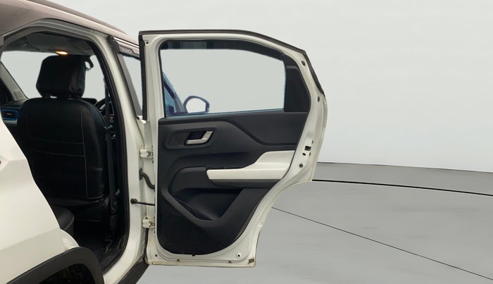 2022 Tata PUNCH CREATIVE  1.2 RTN DUAL TONE, Petrol, Manual, 28,983 km, RHS Rear Door