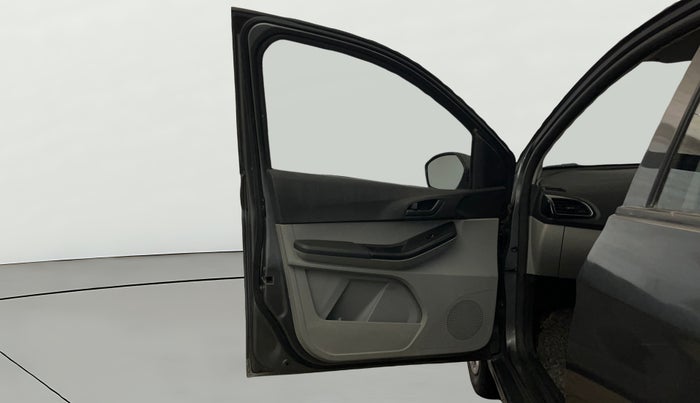 2020 Tata Tiago XT 1.2 REVOTRON, Petrol, Manual, 77,018 km, LHS Front Door