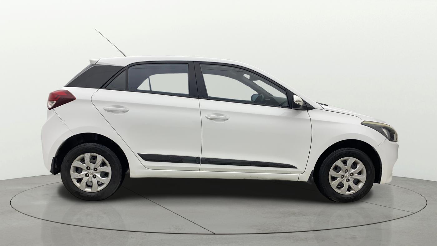 2016 Hyundai Elite i20 SPORTZ 1.2, Petrol, Manual, 47,421 km, Right Side View