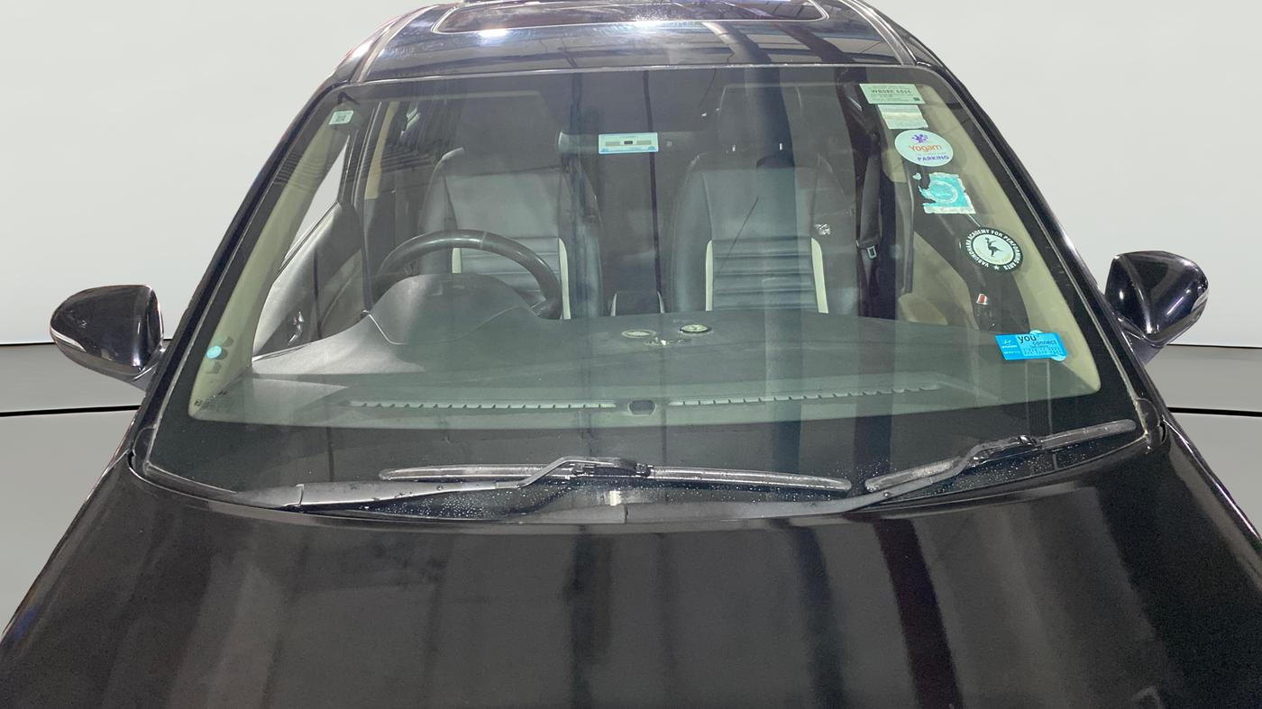 2018 Hyundai Verna 1.6 VTVT SX O, Petrol, Manual, 66,379 km, Front Windshield