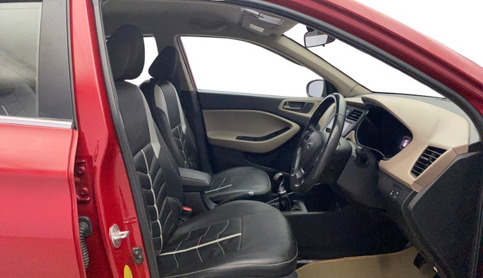 2015 Hyundai Elite i20 ASTA 1.4 CRDI (O), Diesel, Manual, 1,02,603 km, Right Side Front Door Cabin