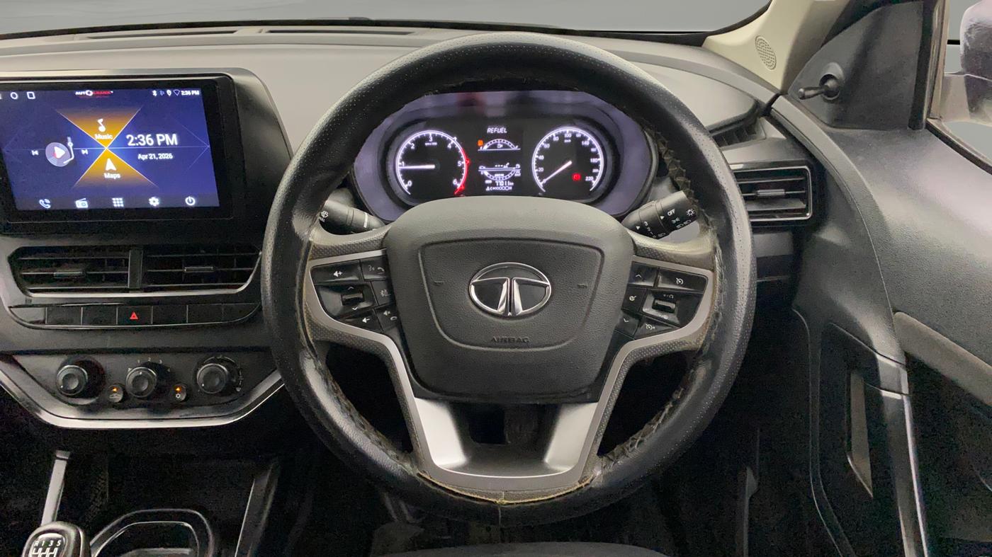 2022 Tata Harrier XE 2.0L KRYOTEC, Diesel, Manual, 77,010 km, Steering Wheel Close Up