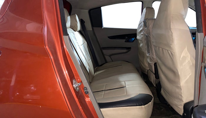 2017 Mahindra Kuv100 K6 6 STR, Petrol, Manual, 27,723 km, Right Side Rear Door Cabin