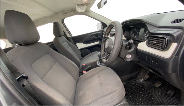 2022 Tata PUNCH PURE MT, Petrol, Manual, 47,445 km, Right Side Front Door Cabin