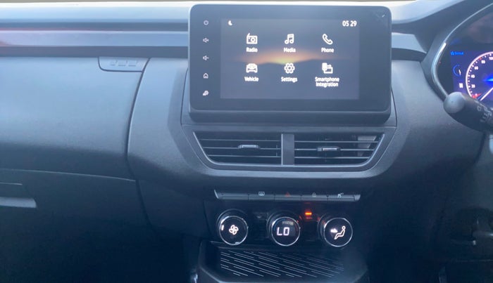 2023 Renault Kiger RXZ AMT, Petrol, Automatic, 3,815 km, Air Conditioner