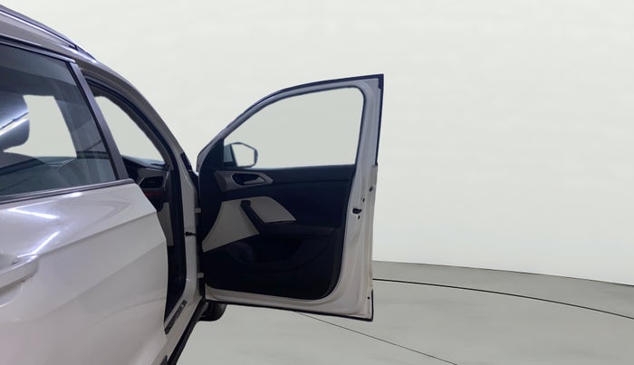 2021 Volkswagen TAIGUN GT 1.5 TSI MT, Petrol, Manual, 56,544 km, RHS Front Door