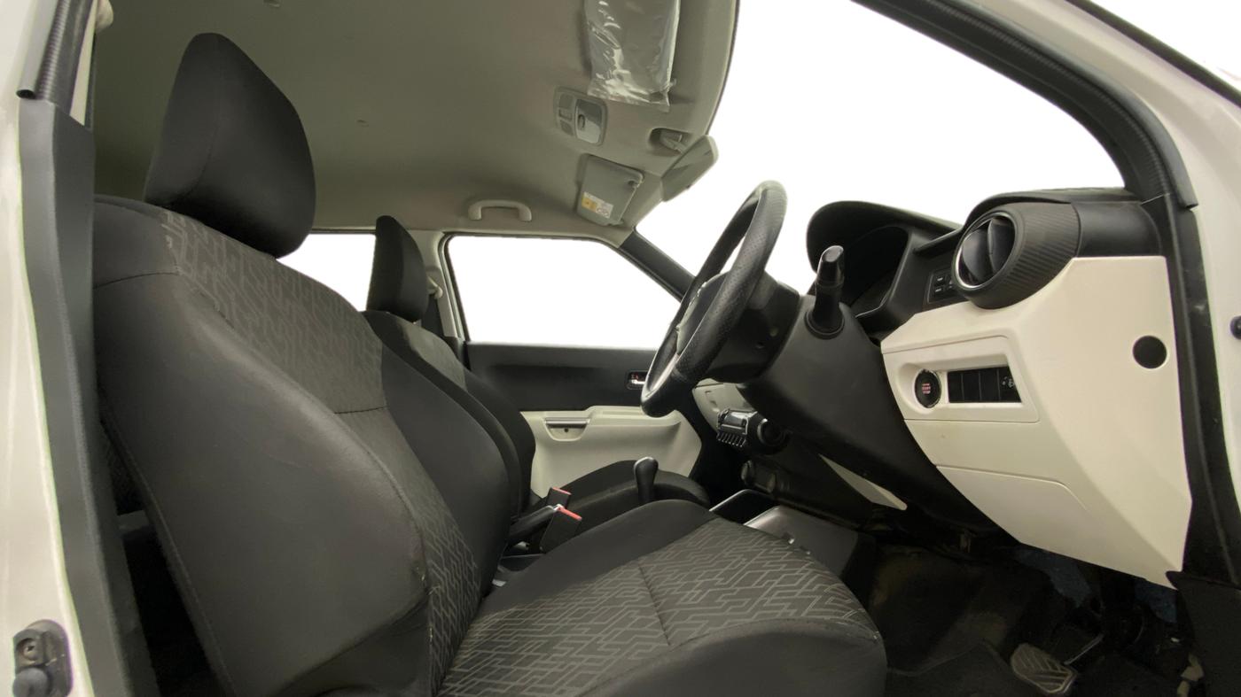 2022 Maruti IGNIS ALPHA 1.2 AMT, Petrol, Automatic, 34,510 km, Right Side Front Door Cabin