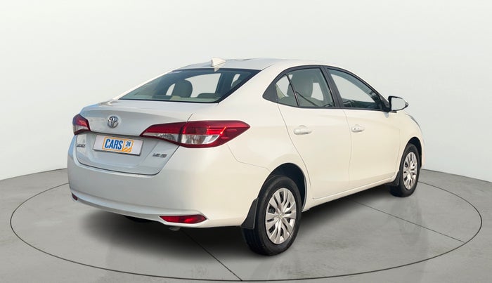 2018 Toyota YARIS G CVT, Petrol, Automatic, 76,889 km, Right Back Diagonal