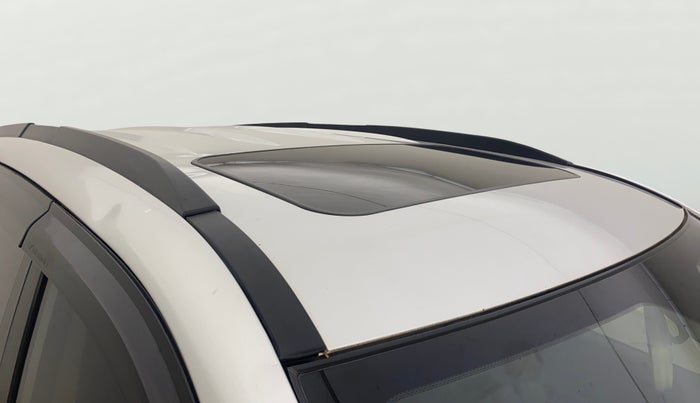 2017 Mahindra XUV500 W10 AT, Diesel, Automatic, 91,905 km, Roof