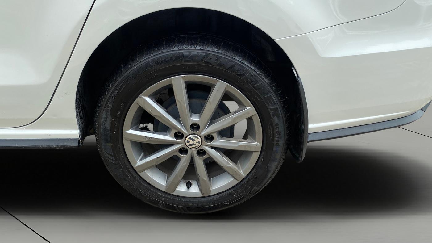 2019 Volkswagen Vento 1.2 TSI HIGHLINE PLUS AT, Petrol, Automatic, 57,673 km, Left Rear Wheel