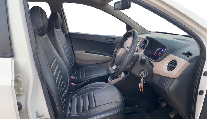 2017 Hyundai Xcent E+, Petrol, Manual, 69,046 km, Right Side Front Door Cabin