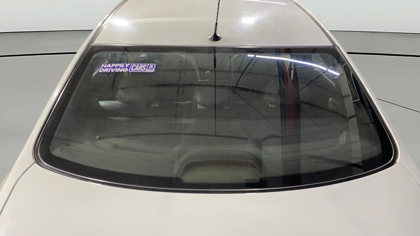 2012 Hyundai Verna FLUIDIC 1.6 VTVT SX, Petrol, Manual, 38,133 km, Rear Windshield
