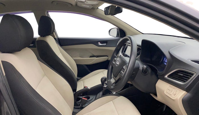 2019 Hyundai Verna 1.6 VTVT SX, Petrol, Manual, 1,03,405 km, Right Side Front Door Cabin