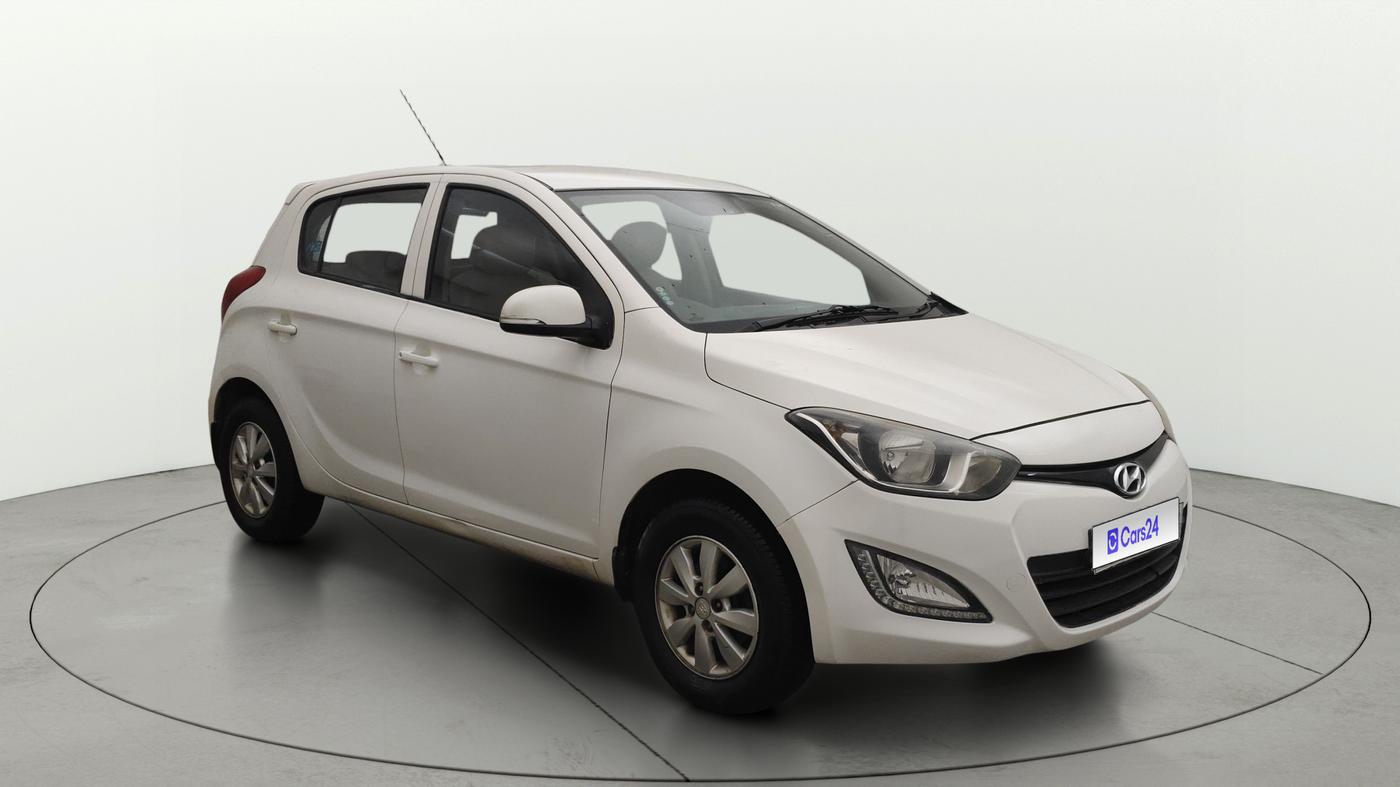 2014 Hyundai i20 SPORTZ 1.4 CRDI, Diesel, Manual, 1,04,224 km, Right Front Diagonal