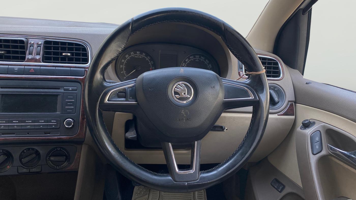 2015 Skoda Rapid AMBITION 1.5 TDI, Diesel, Manual, 80,270 km, Steering Wheel Close Up