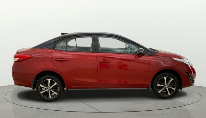 2019 Toyota YARIS V MT, Petrol, Manual, 30,300 km, Right Side View