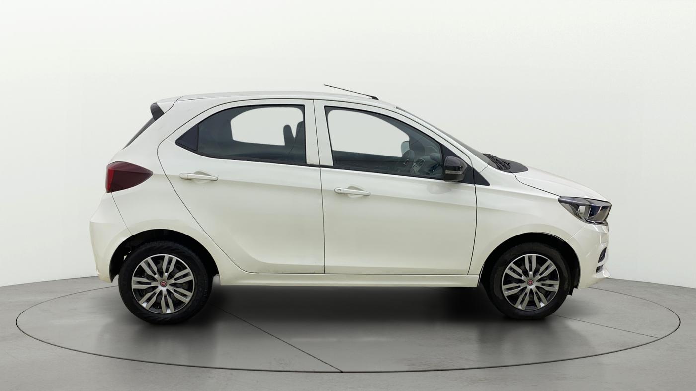 2022 Tata Tiago XT PETROL, Petrol, Manual, 62,423 km, Right Side View