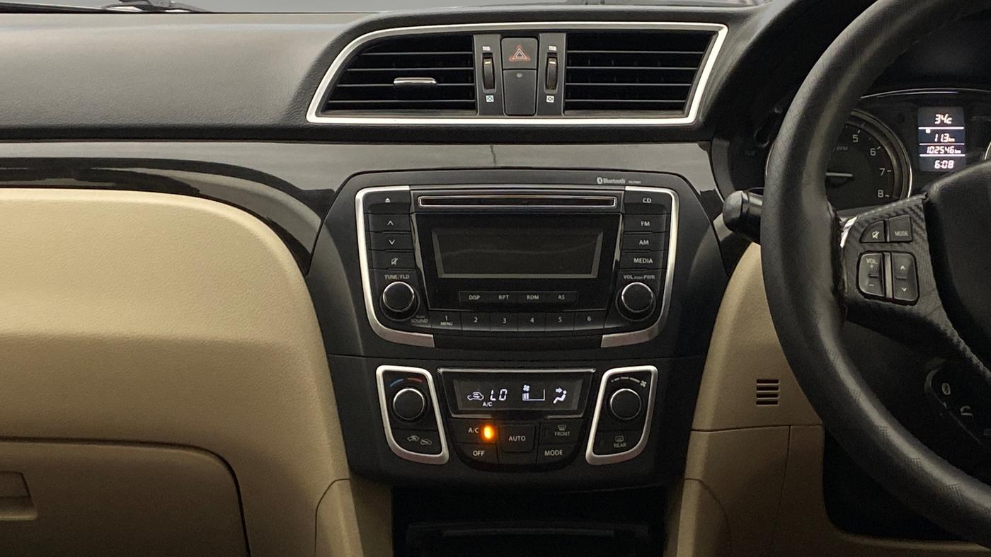 2014 Maruti Ciaz ZXI, Petrol, Manual, 1,02,537 km, Air Conditioner