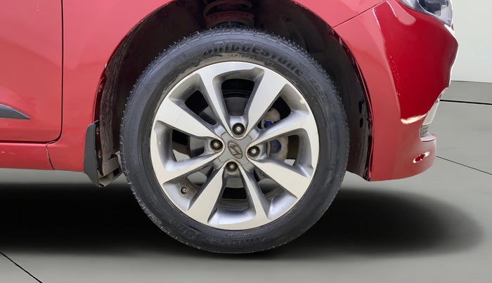 2015 Hyundai Elite i20 SPORTZ 1.2 (O), Petrol, Manual, 36,687 km, Right Front Wheel