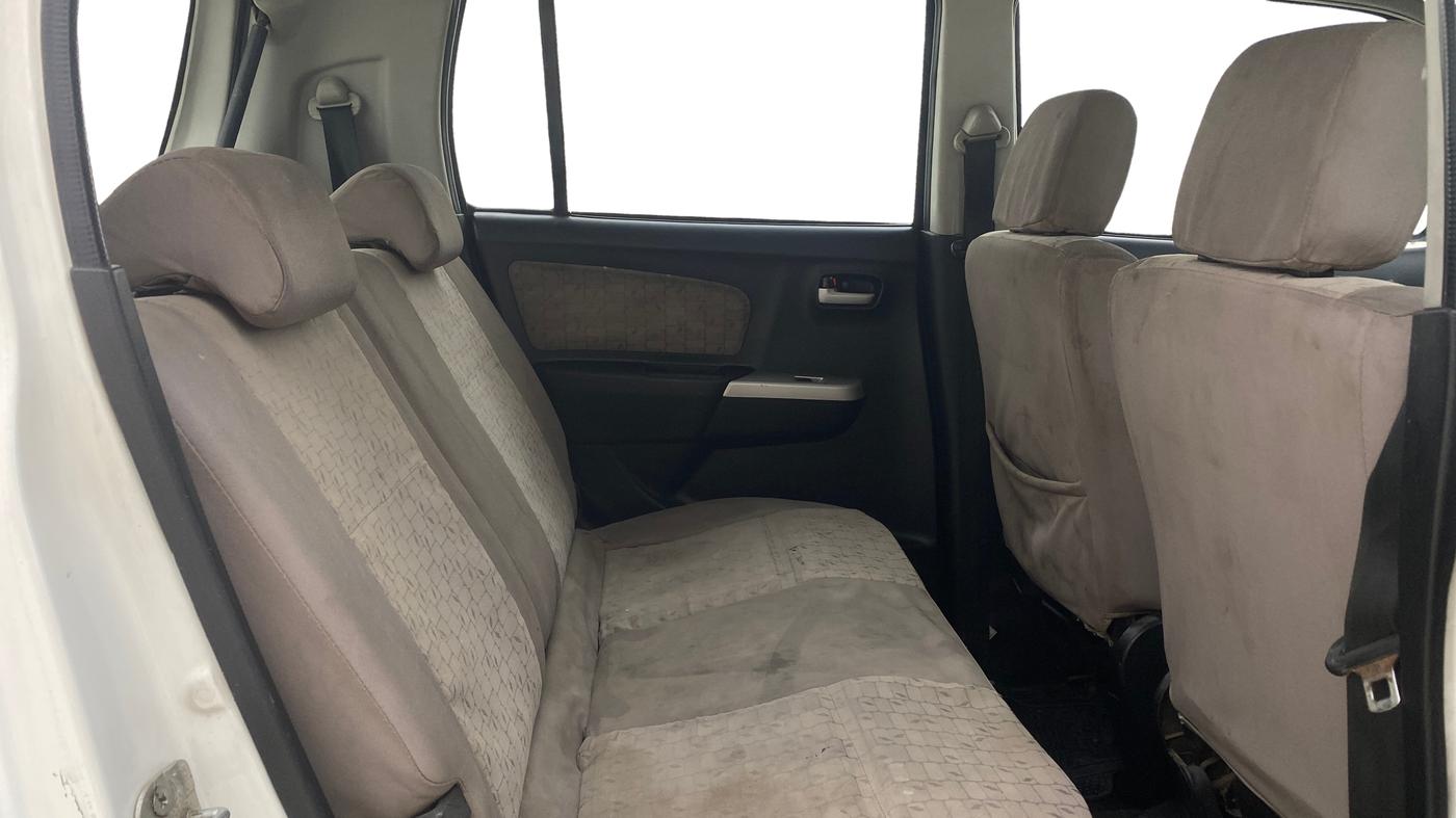 2015 Maruti Wagon R 1.0 VXI, CNG, Manual, 74,994 km, Right Side Rear Door Cabin