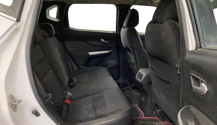 2021 Nissan MAGNITE XV PREMIUM TURBO CVT, Petrol, Automatic, 66,160 km, Right Side Rear Door Cabin