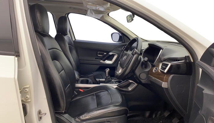 2021 Tata Harrier XT PLUS 2.0L KRYOTEC, Diesel, Manual, 85,888 km, Right Side Front Door Cabin