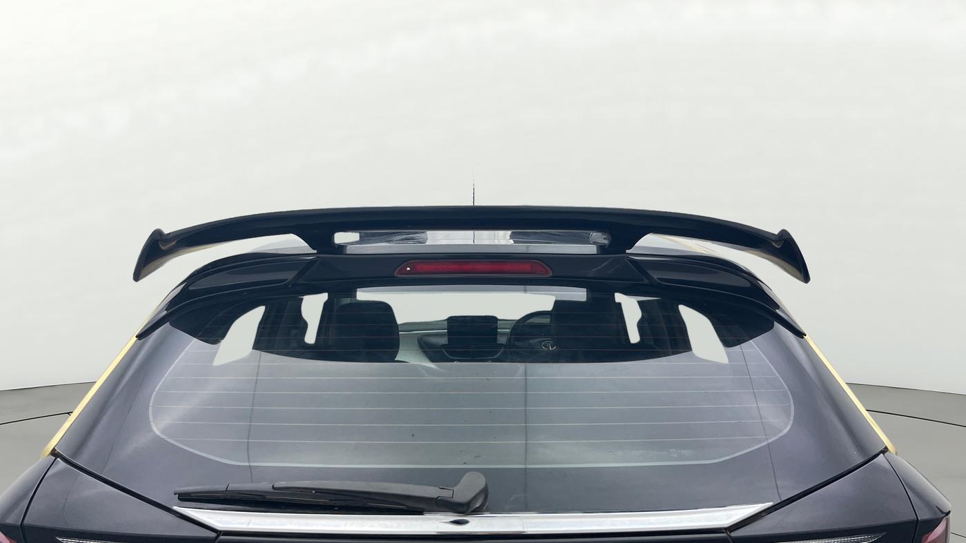 2020 Tata ALTROZ XZ PETROL, Petrol, Manual, 1,15,804 km, Rear Windshield