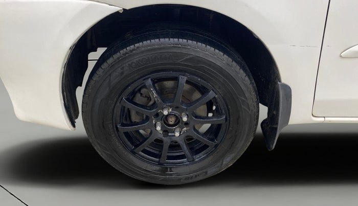 2013 Toyota Etios G, Petrol, Manual, 1,25,001 km, Left Front Wheel