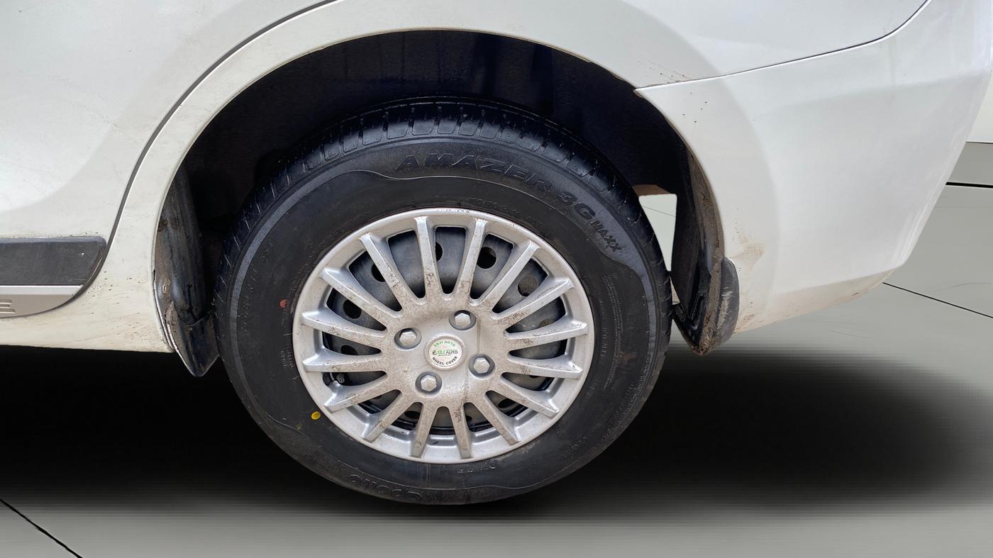 2018 Maruti Dzire VXI AMT, Petrol, Automatic, 81,203 km, Left Rear Wheel