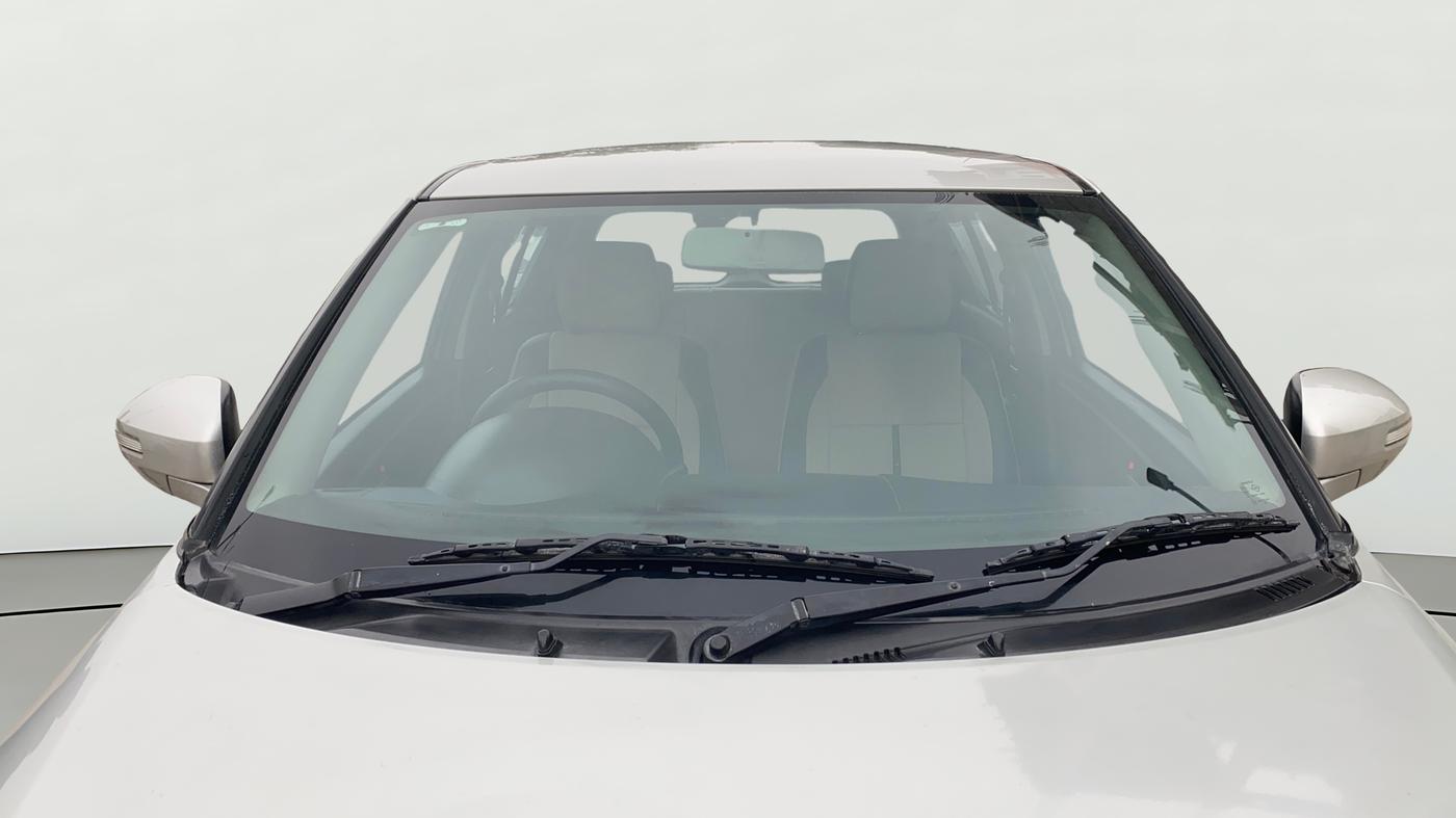 2014 Maruti Swift VXI, Petrol, Manual, 63,265 km, Front Windshield