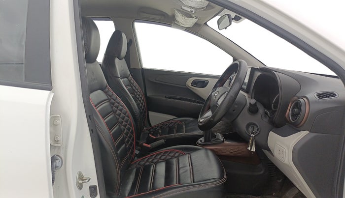 2022 Hyundai AURA S 1.2 CNG, CNG, Manual, 90,192 km, Right Side Front Door Cabin