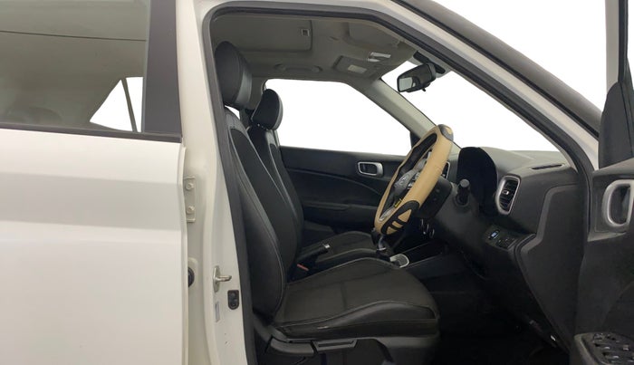 2020 Hyundai VENUE SX 1.0 (O) TURBO, Petrol, Manual, 71,240 km, Right Side Front Door Cabin