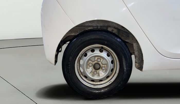 2013 Hyundai Eon ERA +, Petrol, Manual, 59,964 km, Right Rear Wheel