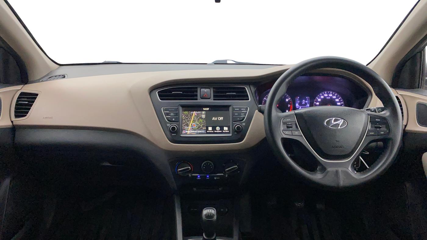 2020 Hyundai Elite i20 SPORTZ PLUS 1.2, Petrol, Manual, 61,538 km, Dashboard
