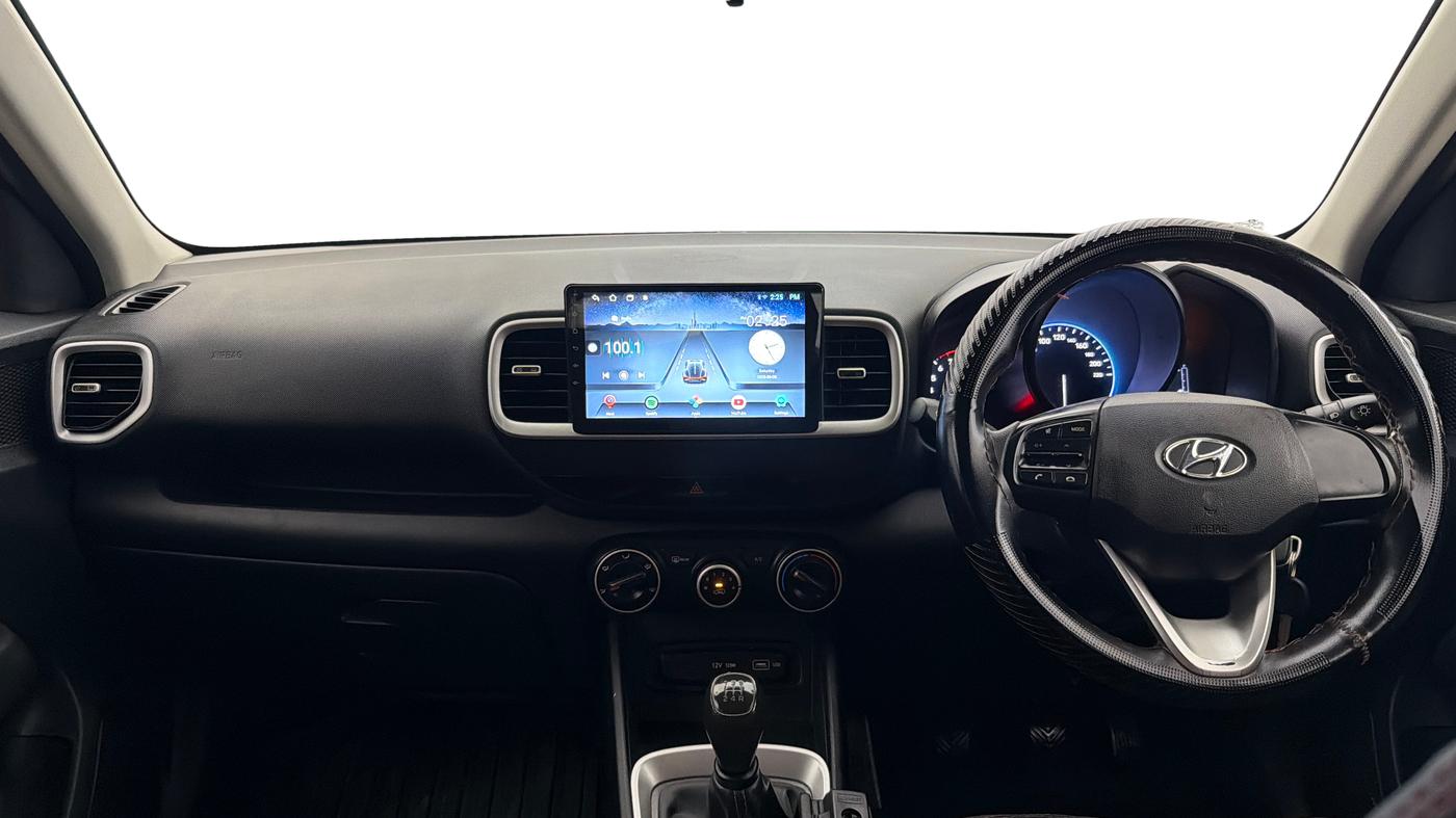 2021 Hyundai VENUE S 1.2, Petrol, Manual, 89,300 km, Dashboard
