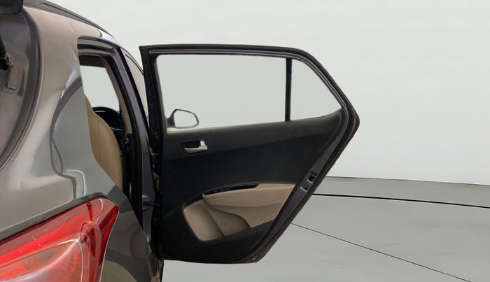 2016 Hyundai Grand i10 ASTA (O) AT 1.2 KAPPA VTVT, Petrol, Automatic, 54,008 km, RHS Rear Door