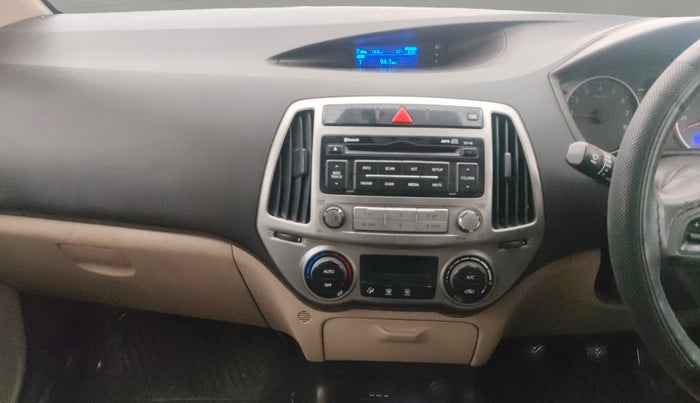 2013 Hyundai i20 SPORTZ 1.2, Petrol, Manual, 93,402 km, Air Conditioner