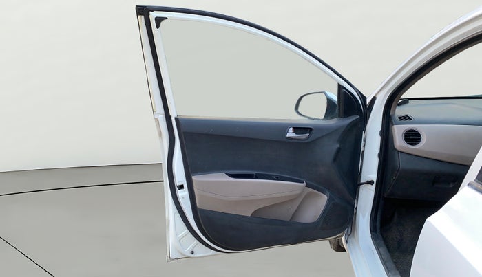 2014 Hyundai Xcent S 1.2, Petrol, Manual, 76,933 km, LHS Front Door