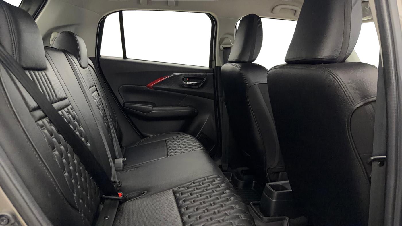 2024 Maruti Swift VXi AMT, Petrol, Automatic, 34,931 km, Right Side Rear Door Cabin