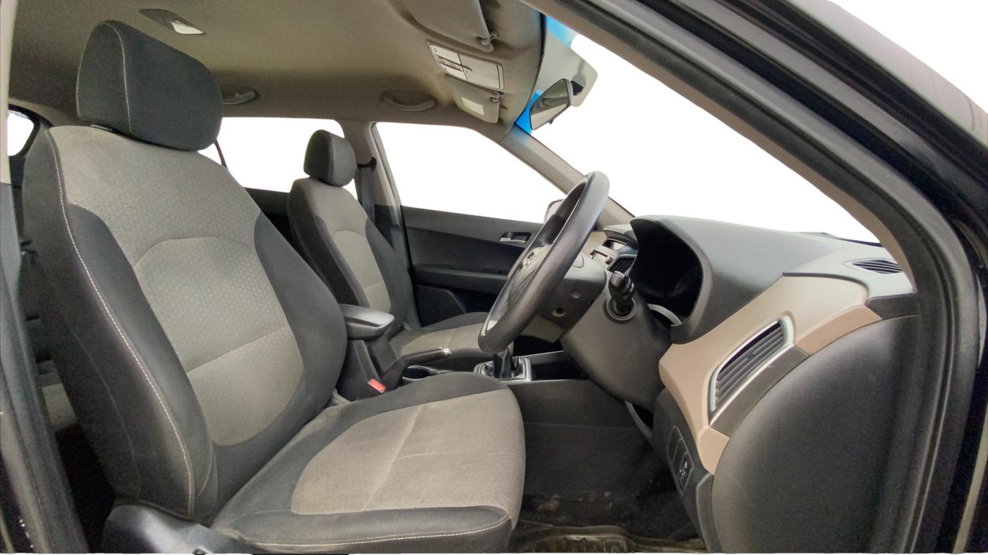 2016 Hyundai Creta SX PLUS 1.6 PETROL, Petrol, Manual, 1,20,527 km, Right Side Front Door Cabin