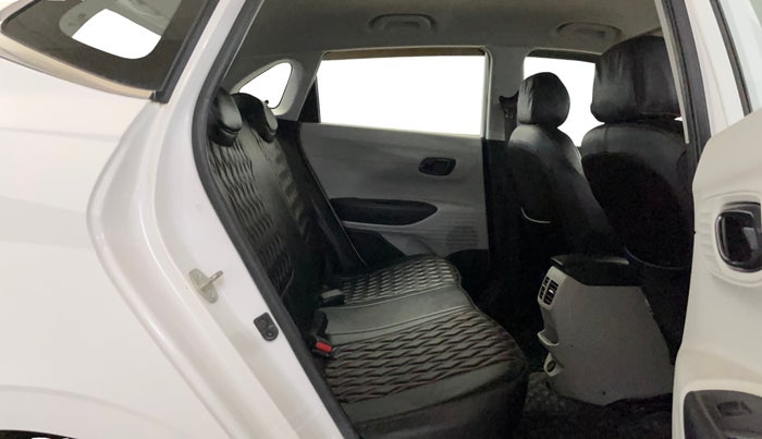 2023 Hyundai NEW I20 SPORTZ 1.2 MT, Petrol, Manual, 26,072 km, Right Side Rear Door Cabin