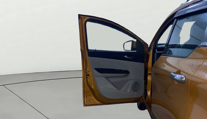 2019 Renault TRIBER RXZ, Petrol, Manual, 33,982 km, LHS Front Door