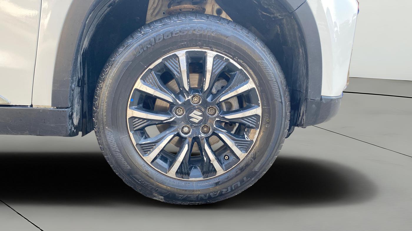 2021 Maruti Vitara Brezza ZXI PLUS, Petrol, Manual, 1,18,103 km, Right Front Wheel