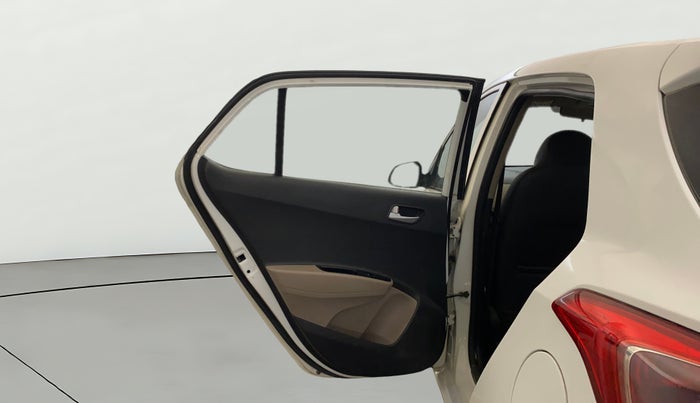 2017 Hyundai Grand i10 SPORTZ 1.2 KAPPA VTVT, CNG, Manual, 98,385 km, LHS Rear Door