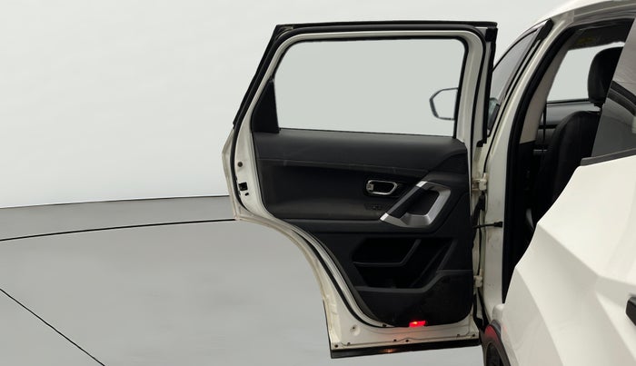 2019 Tata Harrier XT 2.0L KRYOTEC, Diesel, Manual, 64,984 km, LHS Rear Door