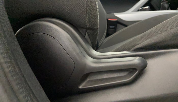 2022 Tata NEXON XM SUNROOF DIESEL, Diesel, Manual, 36,950 km, Driver Side Adjustment Panel