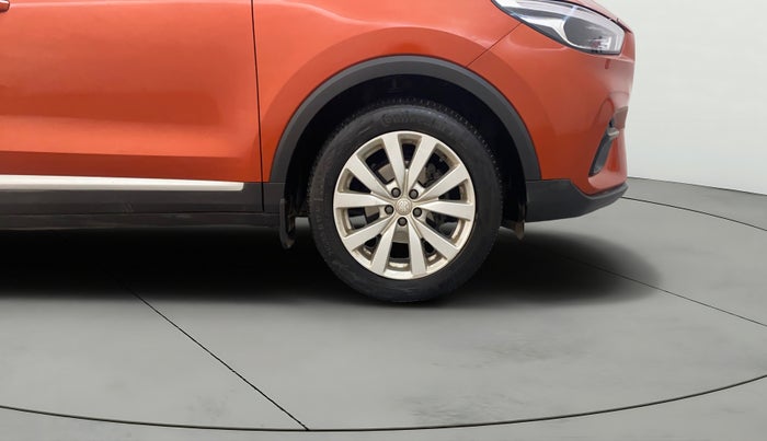 2022 MG ASTOR SMART 1.5 CVT, Petrol, Automatic, 37,645 km, Right Front Wheel