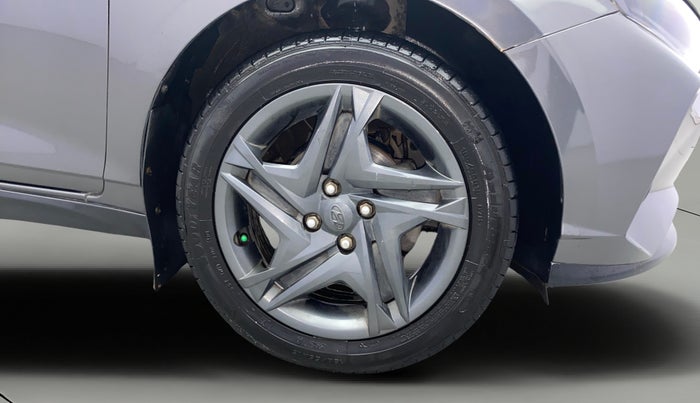 2020 Hyundai NEW I20 SPORTZ 1.0T GDI IMT, Petrol, Manual, 1,00,163 km, Right Front Wheel